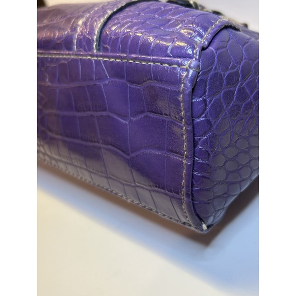 Croft & Barrow Purple Croc Embossed Faux Leather 3 Sectional Long Shoulder Bag - Picture 10 of 16